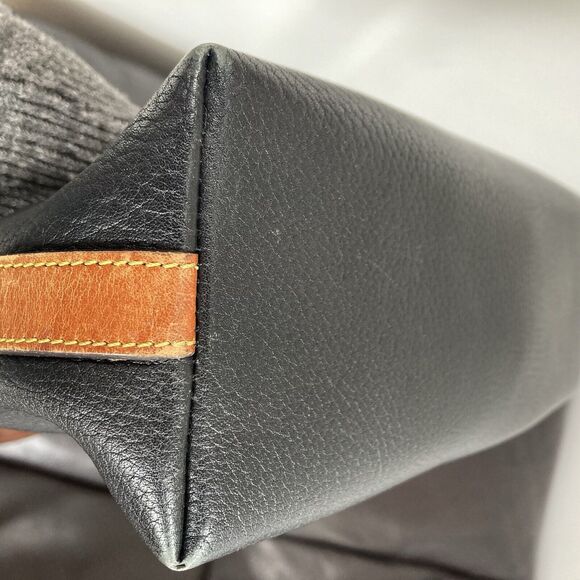 Dooney & Bourke Black Pebbled Leather Purse with Shoulder Strap & Brown Trim - Picture 10 of 11